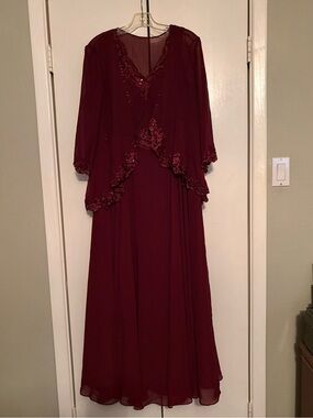 JJ's House two piece Mother of the Bride or Groom Dress